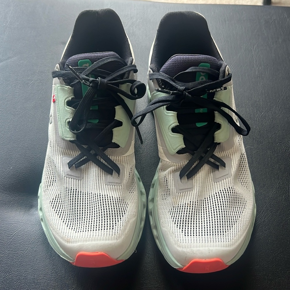 On Cloudstratus Women’s Shoe